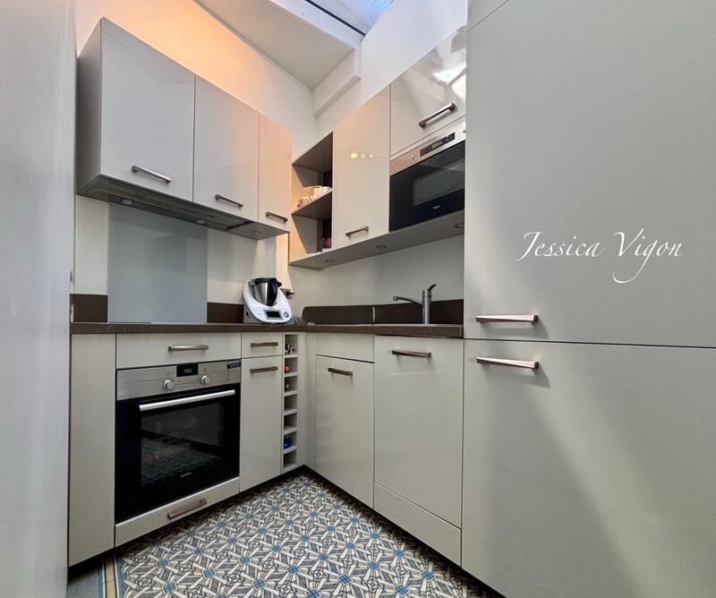 Appartement ancien - 114 m² - 4 pièces