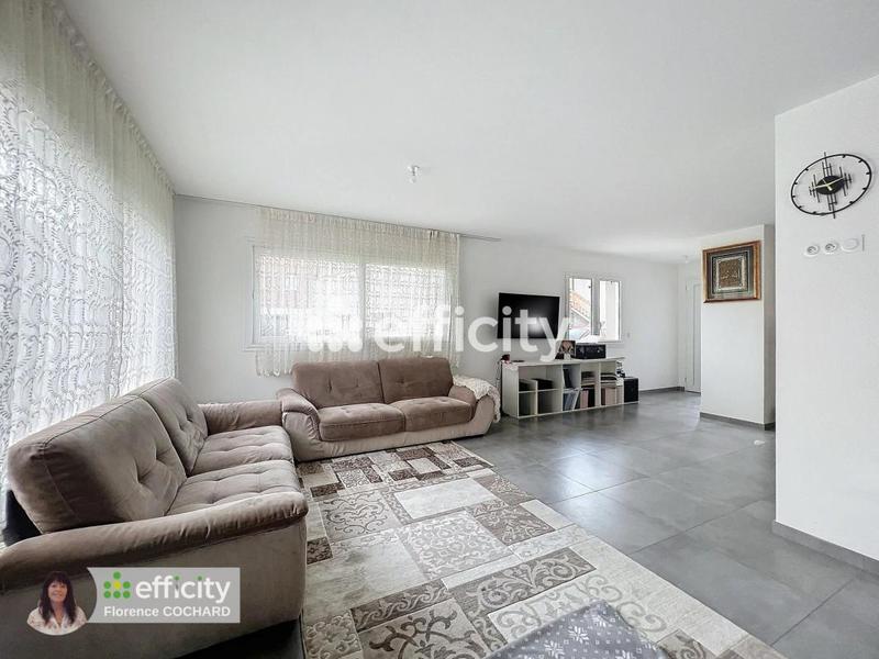 Maison - 140 m² - 5 pièces