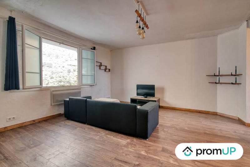 Maison - 90 m² - 3 pièces