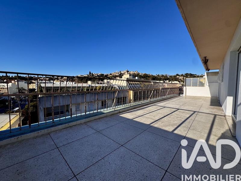 Appartement - 80 m² - 4 pièces