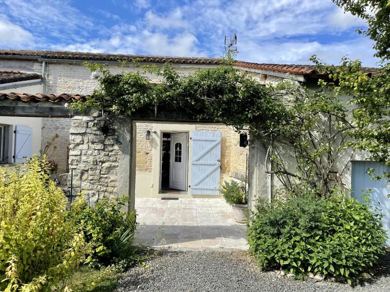 Maison - 231 m² - 10 pièces