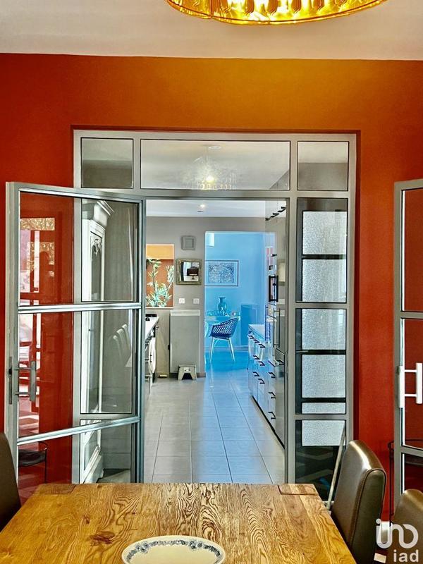 Maison - 333 m² - 12 pièces