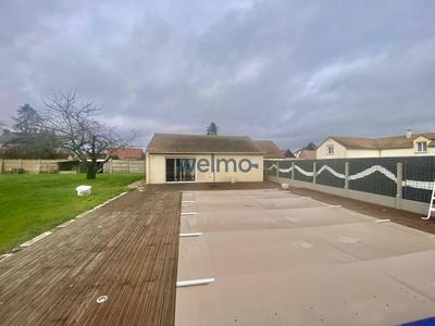 Maison - 230 m² - 9 pièces