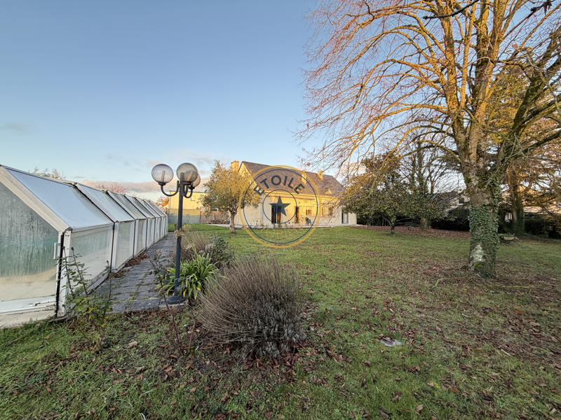 Maison - 202 m² - 6 pièces