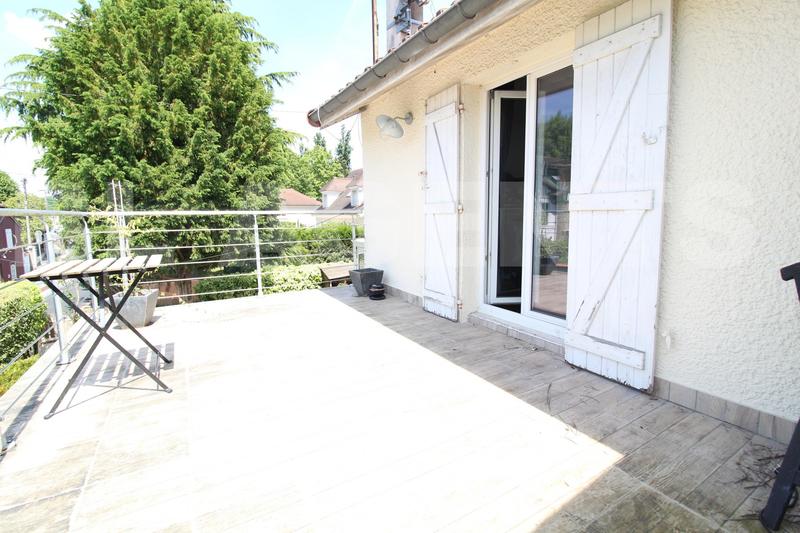 Maison - 115 m² - 5 pièces