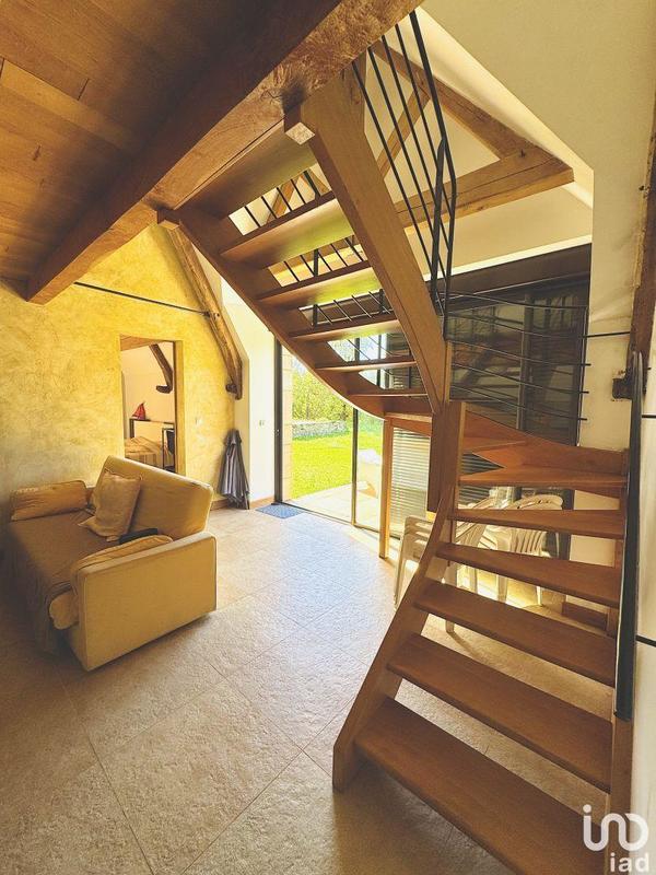 Maison - 200 m² - 6 pièces