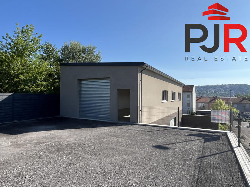 Local d'activités - 115 m²