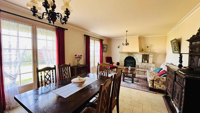 Maison - 131 m² - 7 pièces