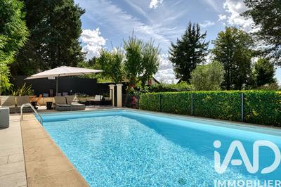 Maison - 180 m² - 6 pièces