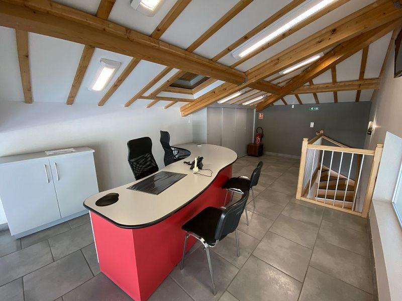 Local commercial - 255 m² - 2 pièces