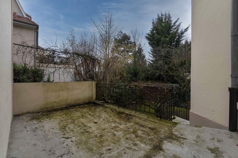 Appartement - 160 m² - 6 pièces