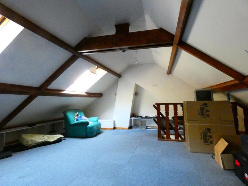 Maison - 200 m² - 7 pièces