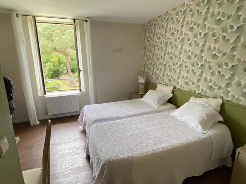 Maison - 700 m² - 15 pièces