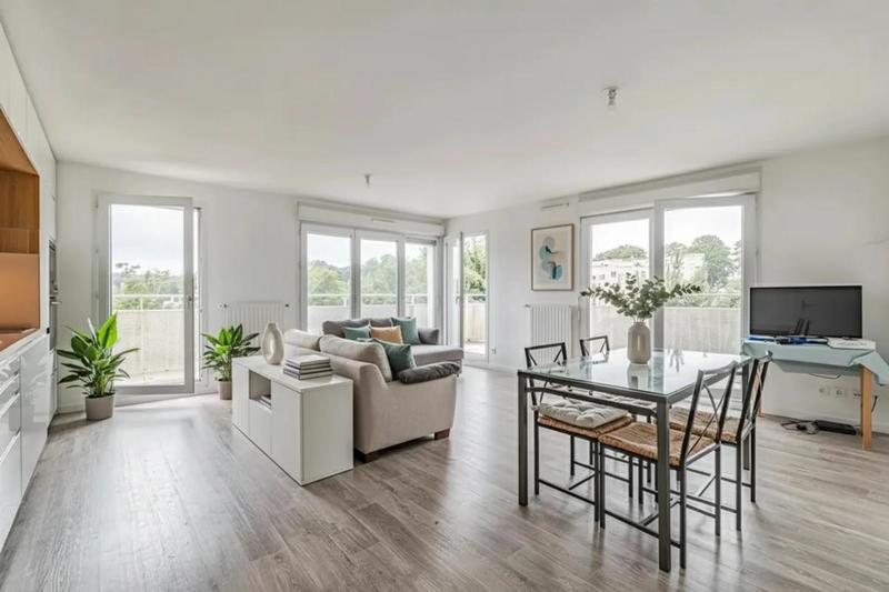 Appartement - 81 m² - 4 pièces