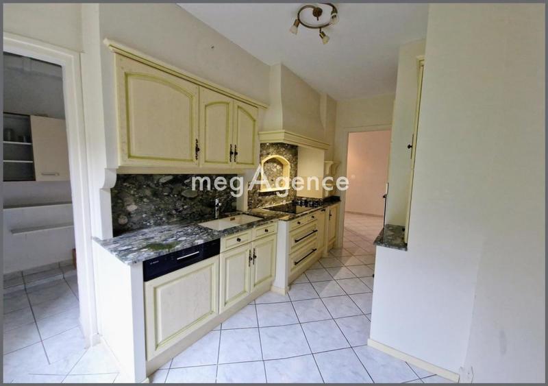 Appartement - 94 m² - 3 pièces