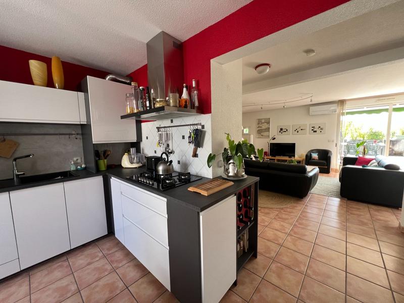 Appartement - 99 m² - 4 pièces