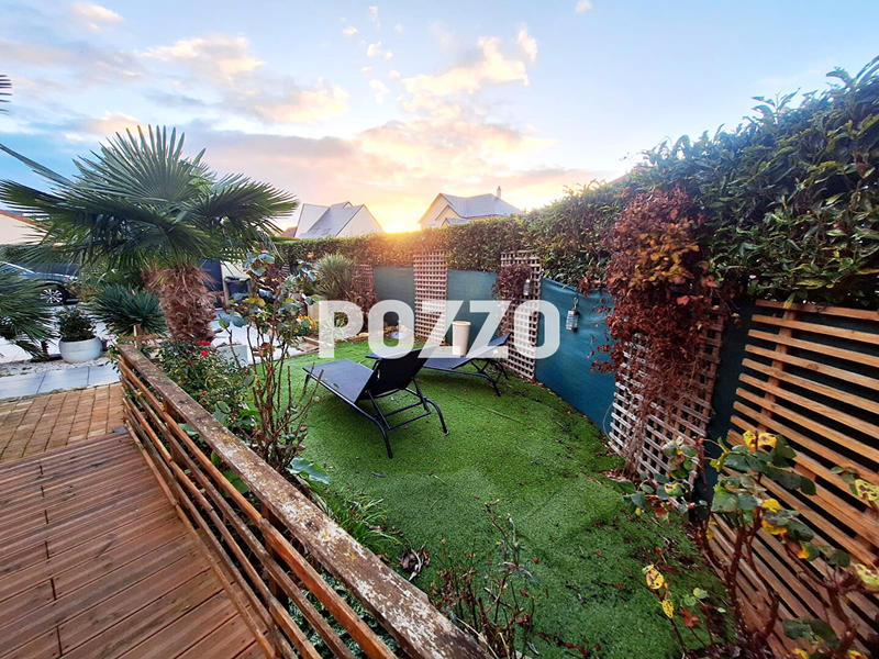 Maison - 181 m² - 8 pièces