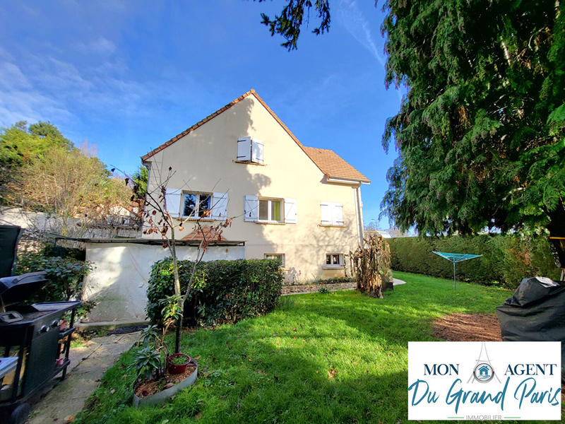 Maison - 163 m² - 8 pièces