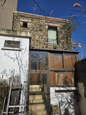 Parking / Garage - 296 m²