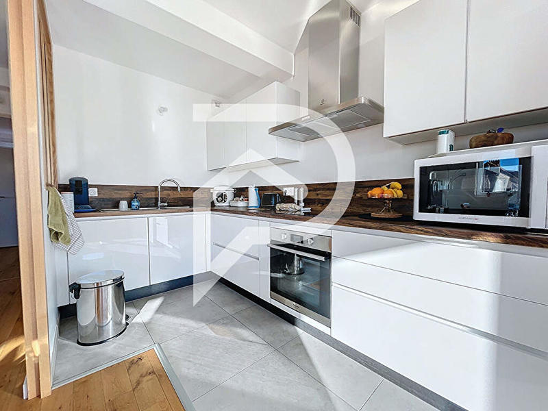 Appartement - 107 m² - 4 pièces