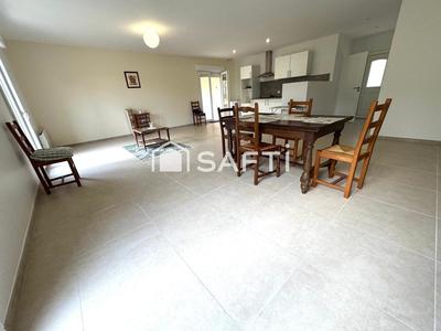 Villa - 174 m² - 8 pièces