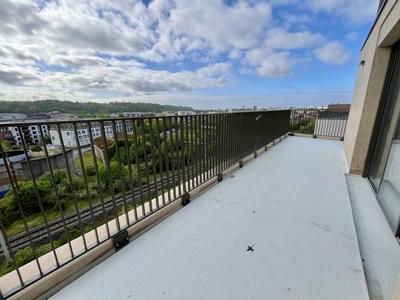 Appartement - 111 m² - 5 pièces