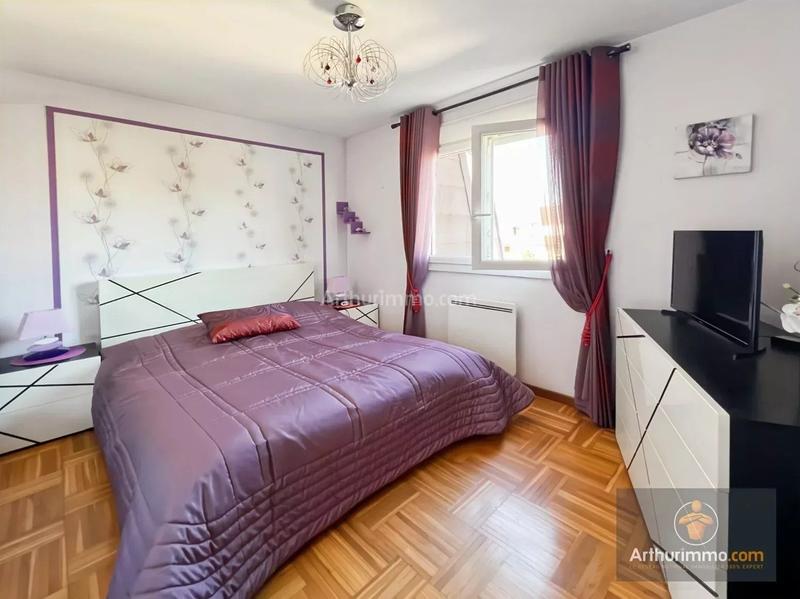 Maison - 155 m² - 9 pièces