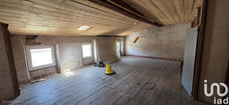 Maison - 280 m² - 9 pièces