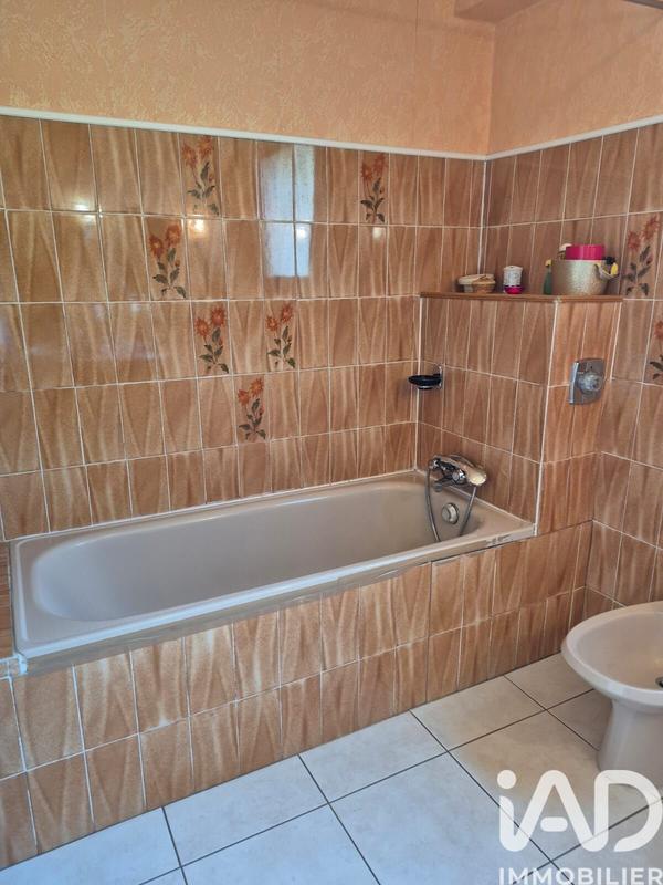 Maison - 166 m² - 6 pièces