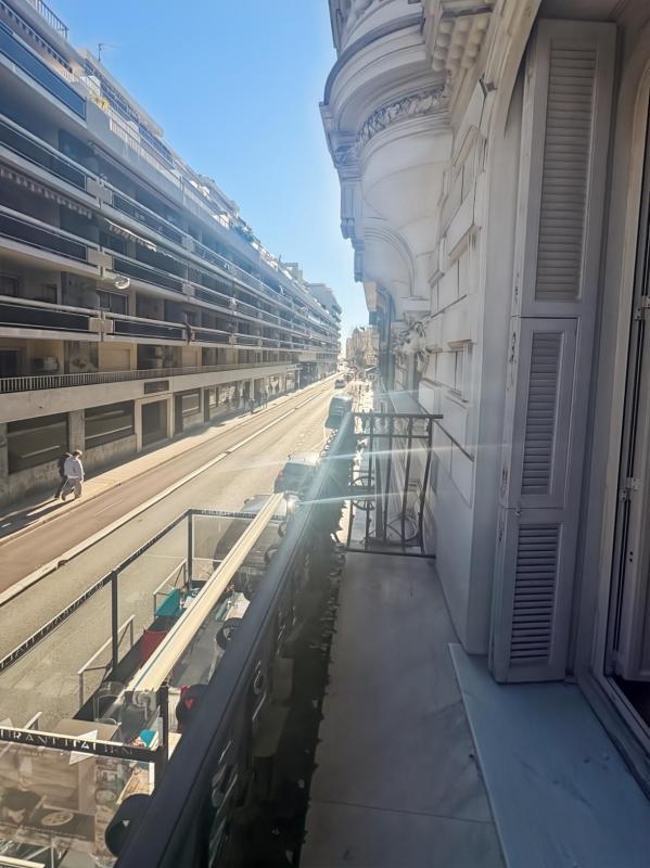 Appartement - 94 m² - 2 pièces