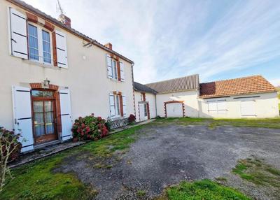 Maison de bourg - 97 m² - 4 pièces