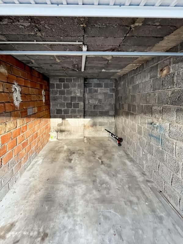 Parking / Garage - 13 m²