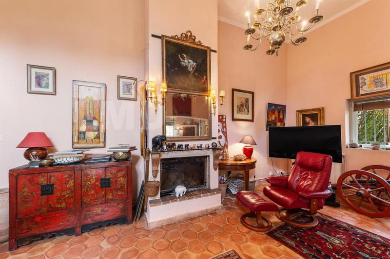 Maison - 180 m² - 9 pièces