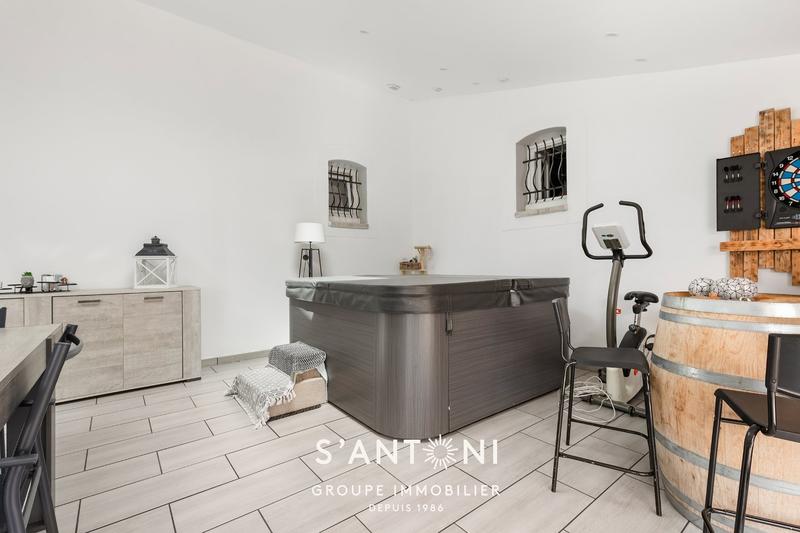 Maison - 174 m² - 4 pièces