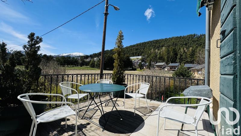 Maison - 375 m² - 13 pièces