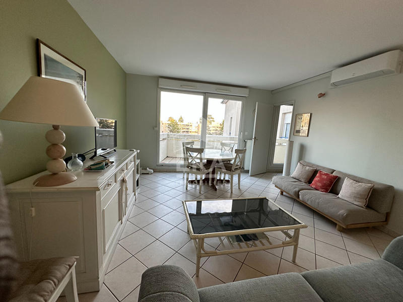 Appartement - 82 m² - 3 pièces