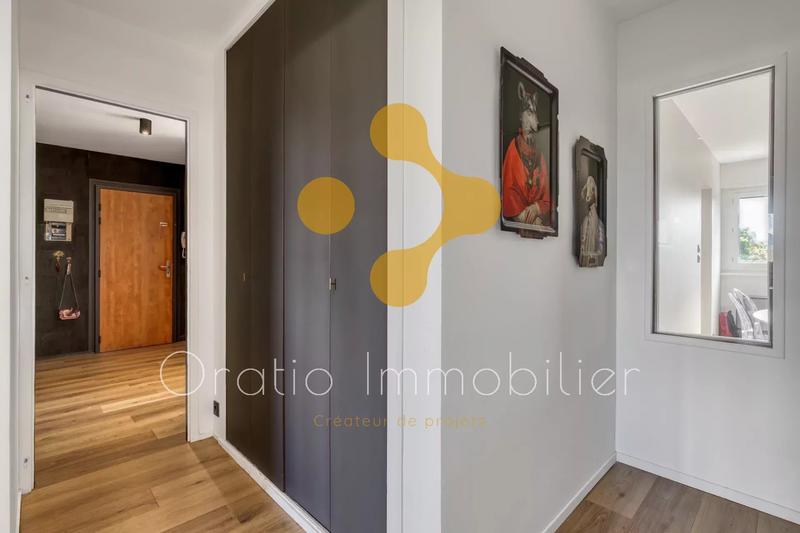Appartement - 84 m² - 4 pièces