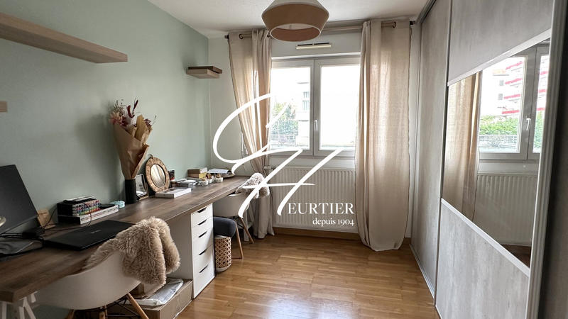 Appartement - 79 m² - 4 pièces