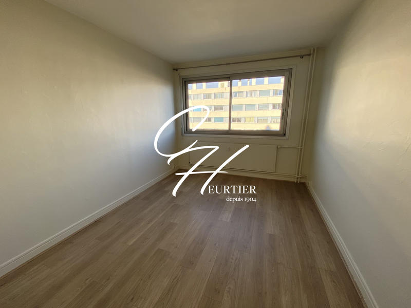 Appartement - 79 m² - 4 pièces