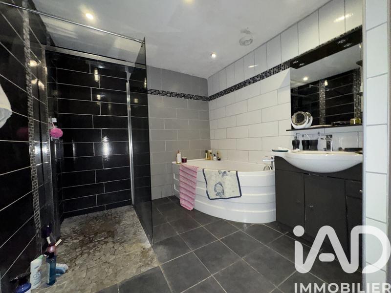 Maison - 126 m² - 6 pièces