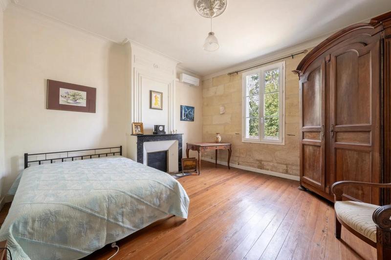 Maison de maîtres - 400 m² - 9 pièces