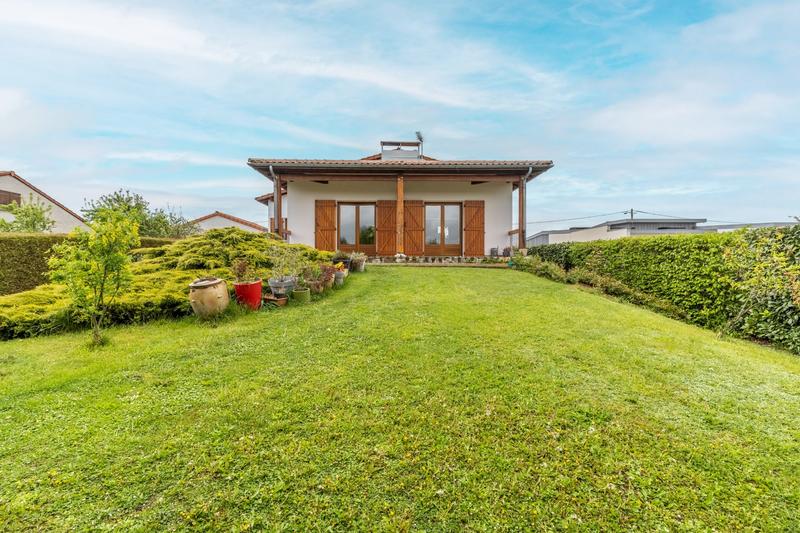 Maison - 160 m² - 5 pièces