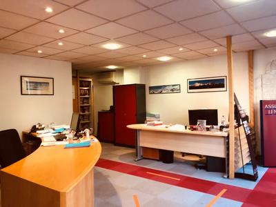 Local commercial - 99 m² - 5 pièces
