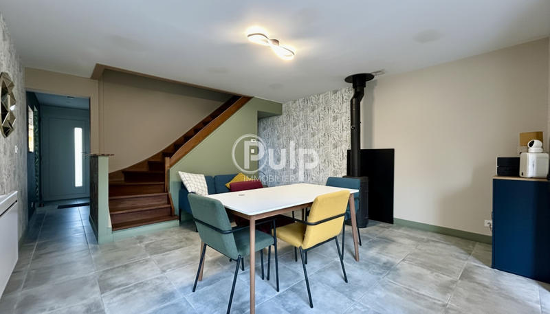 Maison - 88 m² - 7 pièces