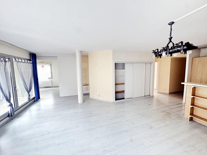Appartement - 98 m² - 5 pièces