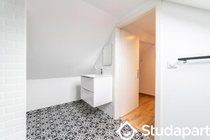 Chambre - 16 m² - 1 pièce