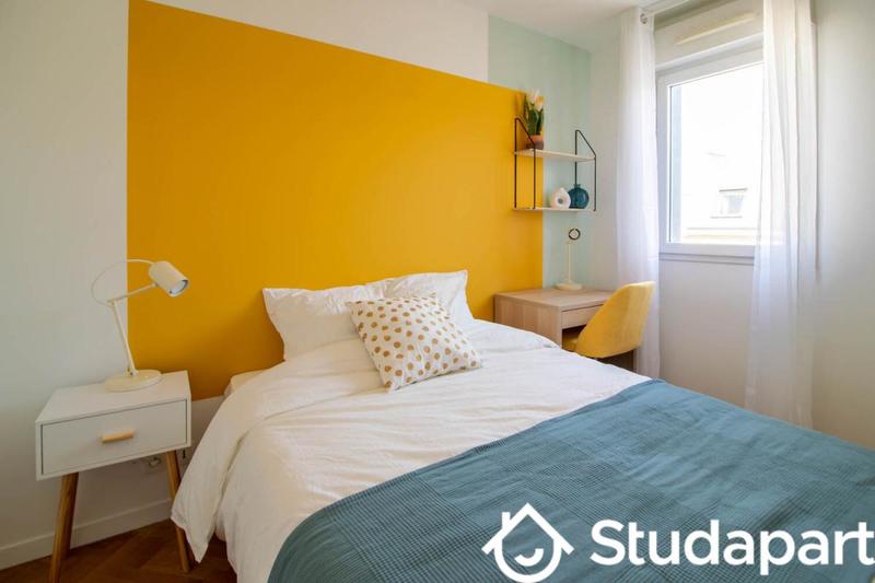 Chambre - 11 m² - 1 pièce