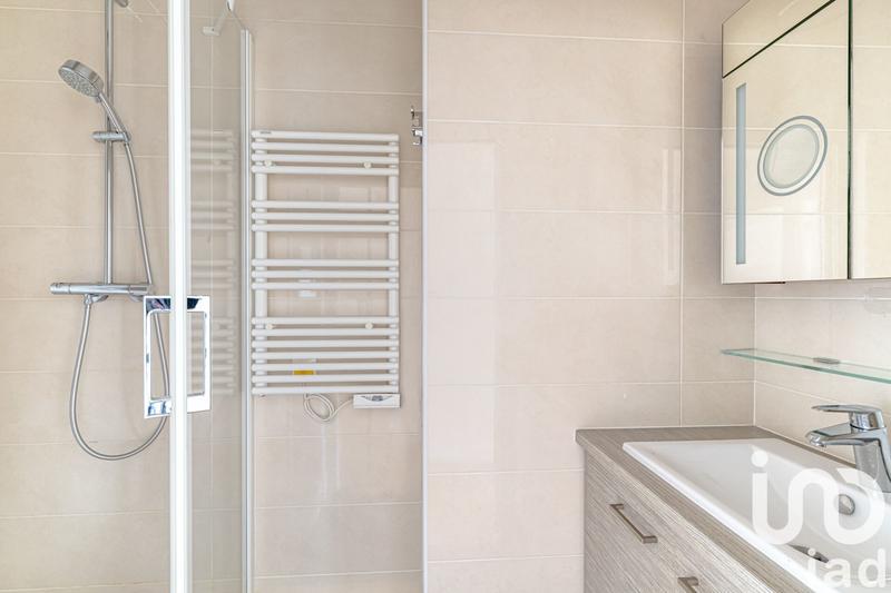 Appartement - 100 m² - 4 pièces