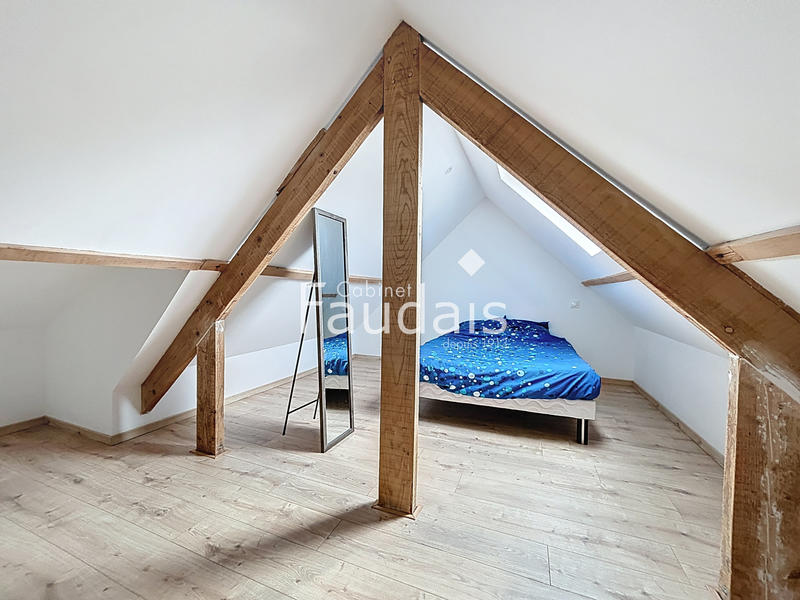 Maison - 233 m² - 10 pièces