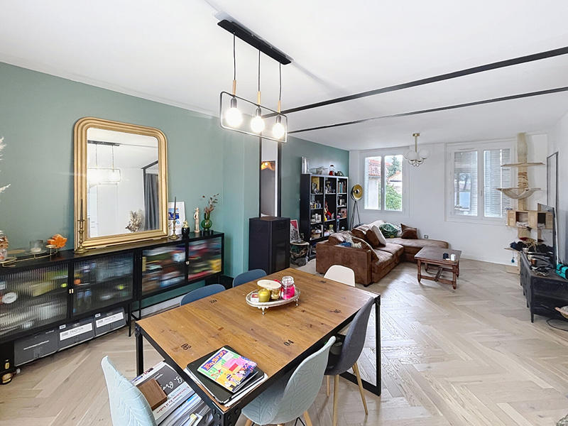 Appartement - 84 m² - 4 pièces